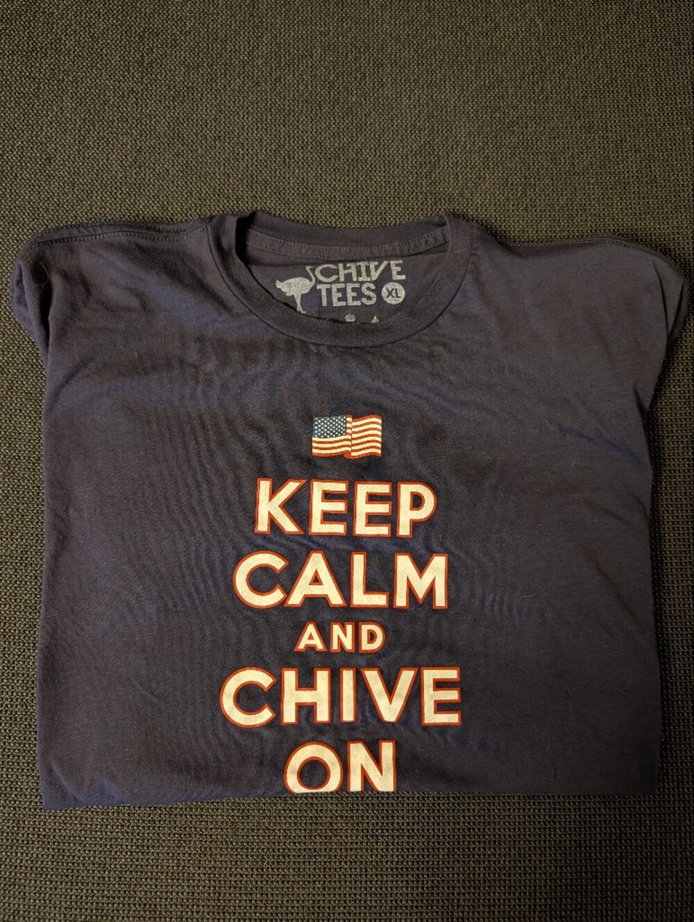 Men's XL Navy "Keep Calm and Chive On" Graphic Tee